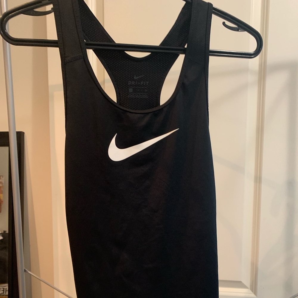 Nike sports tank top